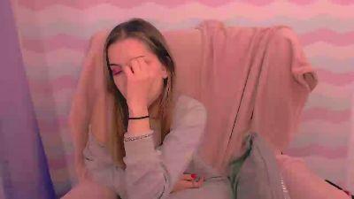 Watch AliceLovely Live On Cam