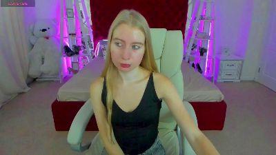 Watch Alina__Blonde Live On Cam