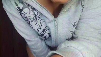 Watch Damizz Live On Cam