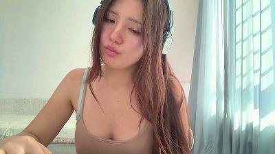 Watch HannahKayrouz Live On Cam