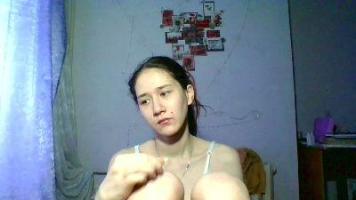 Watch IsidraCeraos Live On Cam