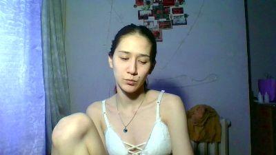 Watch IsidraCeraos Live On Cam