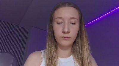 Watch KendraBertel Live On Cam