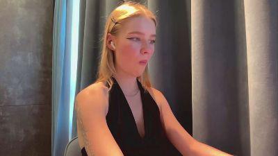 Watch LilliamToo Live On Cam