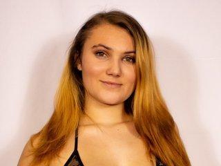 Watch FreshMilf69 Live On Cam