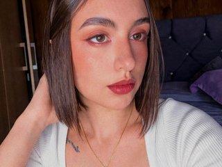 Watch Miakalcova Live On Cam