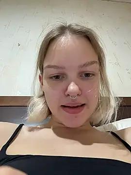Watch AshleyMur Live On Cam