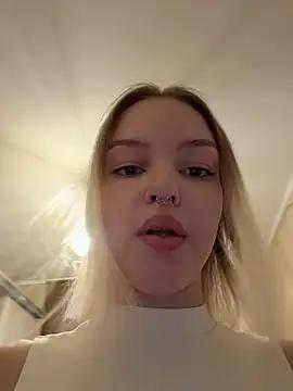 Watch AshleyMur Live On Cam