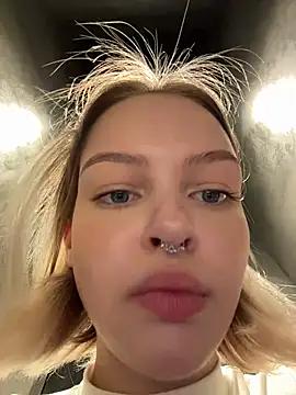 Watch AshleyMur Live On Cam