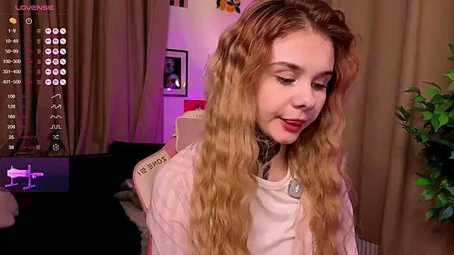 Watch Britney_Lynch Live On Cam