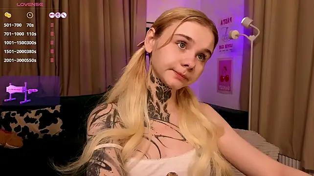 Watch Britney_Lynch Live On Cam