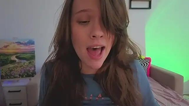 Watch DemiDee Live On Cam