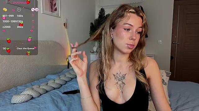 Watch Eva_Collinss Live On Cam