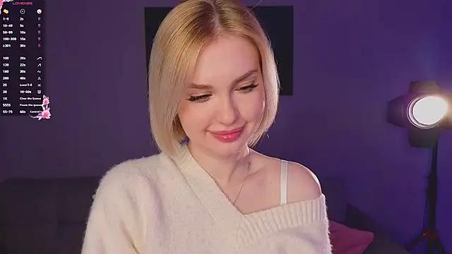 Watch Eva_kiki Live On Cam