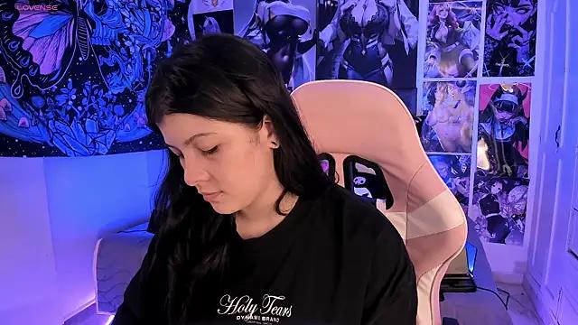 Watch LanaKyutt Live On Cam