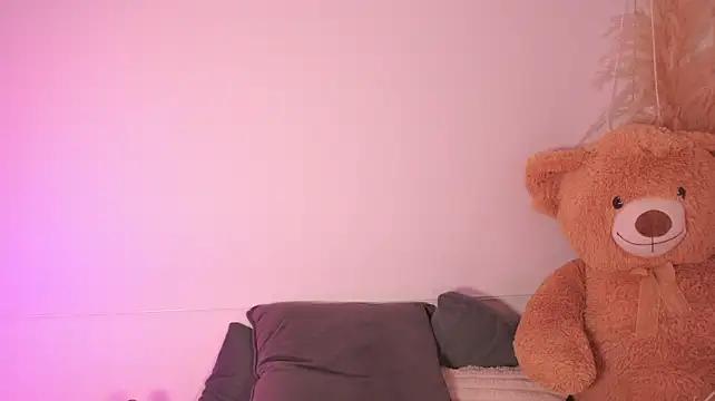 Watch LillyThompson Live On Cam