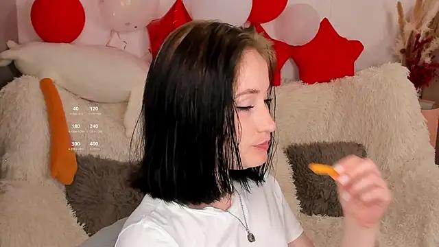 Watch LisaMooore Live On Cam