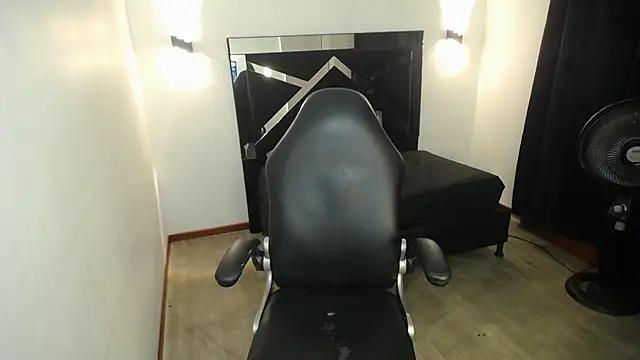 Watch MarianaRojas_ Live On Cam