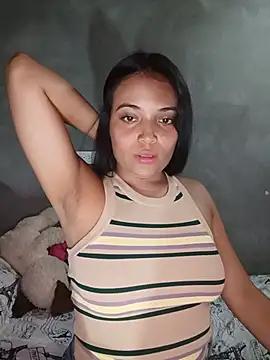 Watch _Estrellita_ Live On Cam