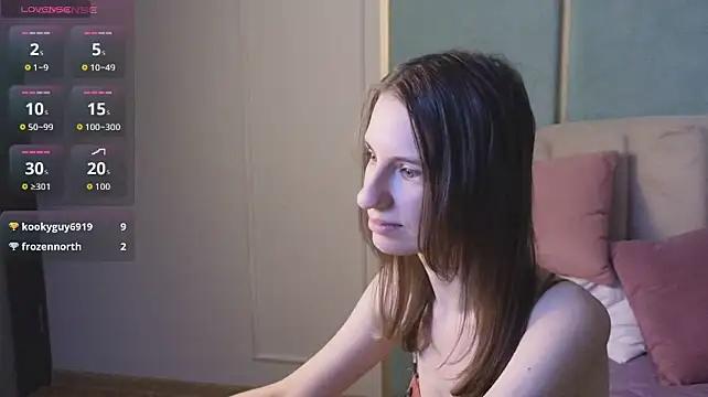 Watch kaleriyaa_ Live On Cam